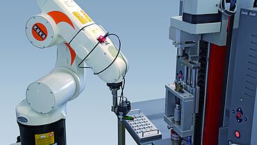 根據 ISO 11608-1 測試胰島素筆針； ISO 11608-2； ISO 11608-3 符合 USP <1382> 和 <382>